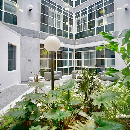 Sleek & Stylish Apartment By Dh Aparthotels Peterborough Exterior foto