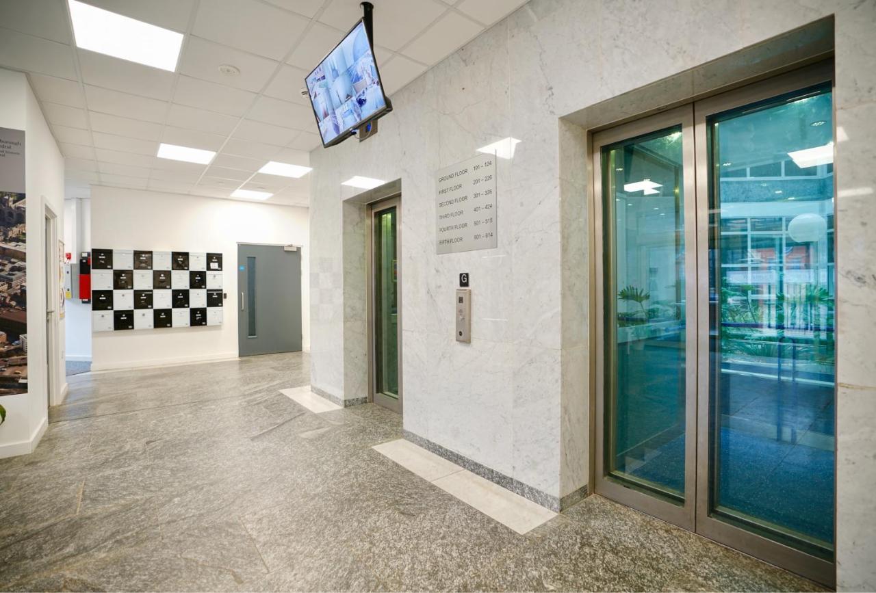 Sleek & Stylish Apartment By Dh Aparthotels Peterborough Exterior foto