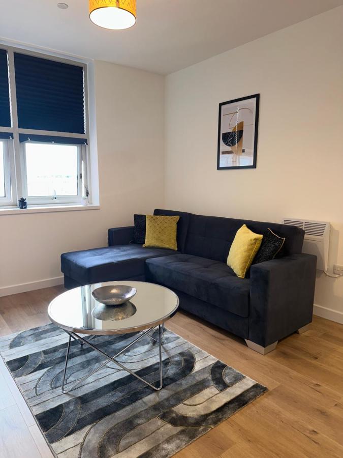 Sleek & Stylish Apartment By Dh Aparthotels Peterborough Exterior foto